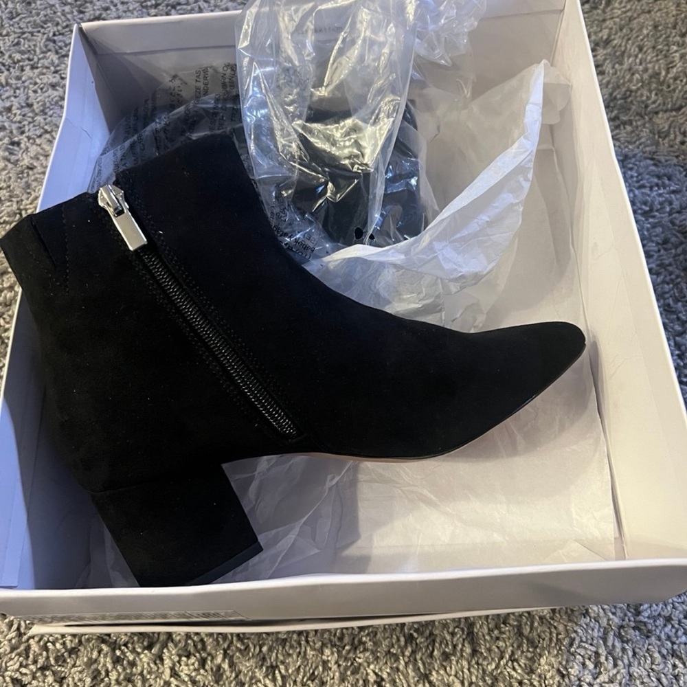 Elegant Black Suede Ankle Booties